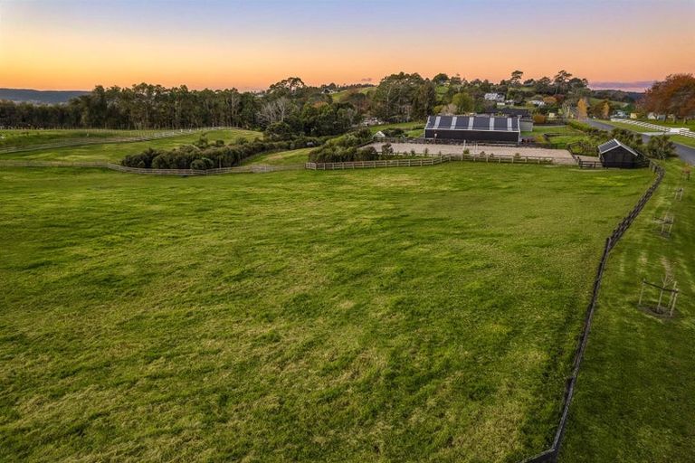 Photo of property in 20a Diamond Lane, Riverhead, 0793