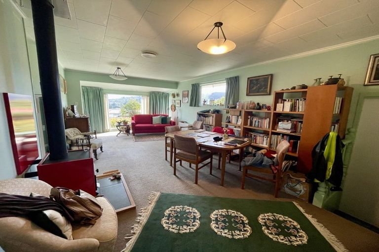 Photo of property in 68 Gurney Road, Kelson, Lower Hutt, 5010
