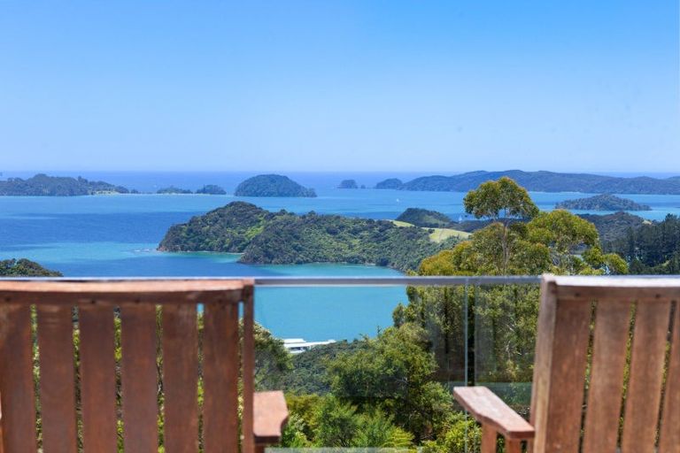 Photo of property in 255 Paroa Bay Road, Russell, 0272