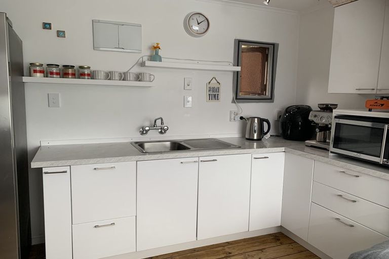 Photo of property in 42 Sea View Road, Baylys Beach, Dargaville, 0377