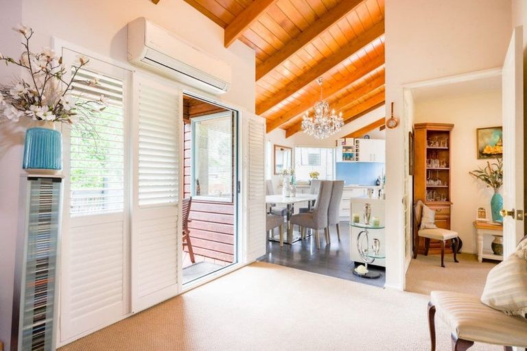 Photo of property in 41 Hythe Terrace, Mairangi Bay, Auckland, 0630