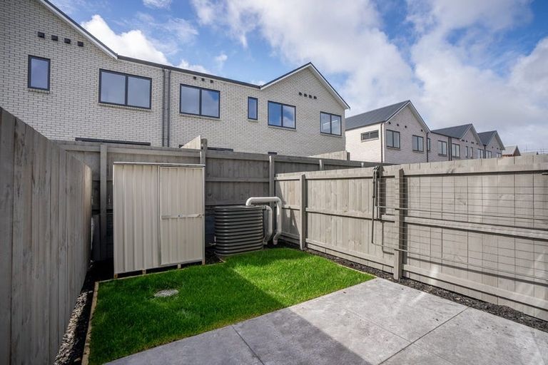 Photo of property in 25 Oyster Drive, Whenuapai, Auckland, 0618