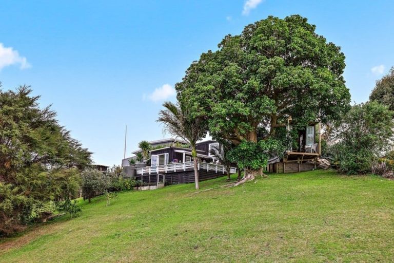 Photo of property in 11 Pigeon Place, Tawharanui Peninsula, Warkworth, 0986