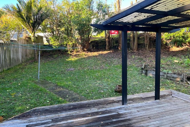 Photo of property in 1/24 Contessa Drive, Glenfield, Auckland, 0629