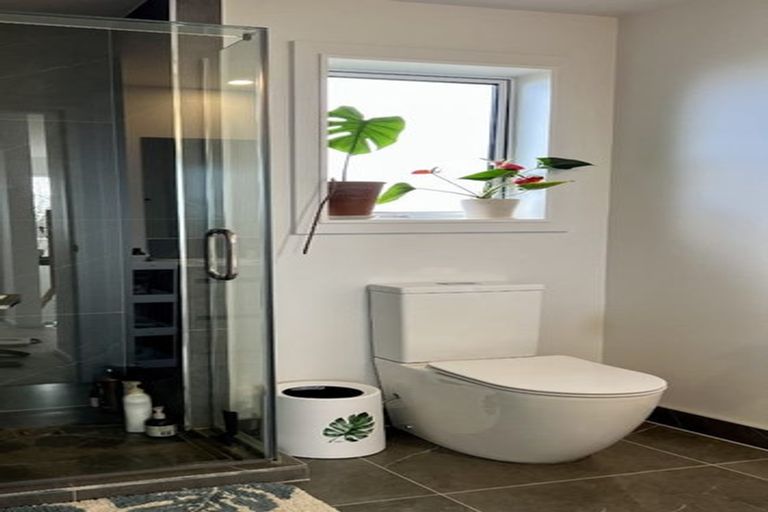 Photo of property in 4d Robyn Place, Mangere East, Auckland, 2024