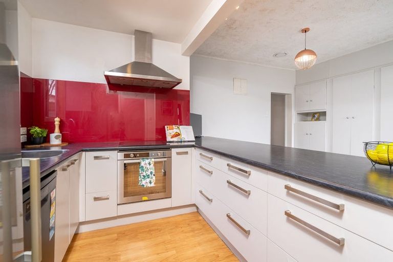 Photo of property in 14 Kirkcaldy Street, South Dunedin, Dunedin, 9012