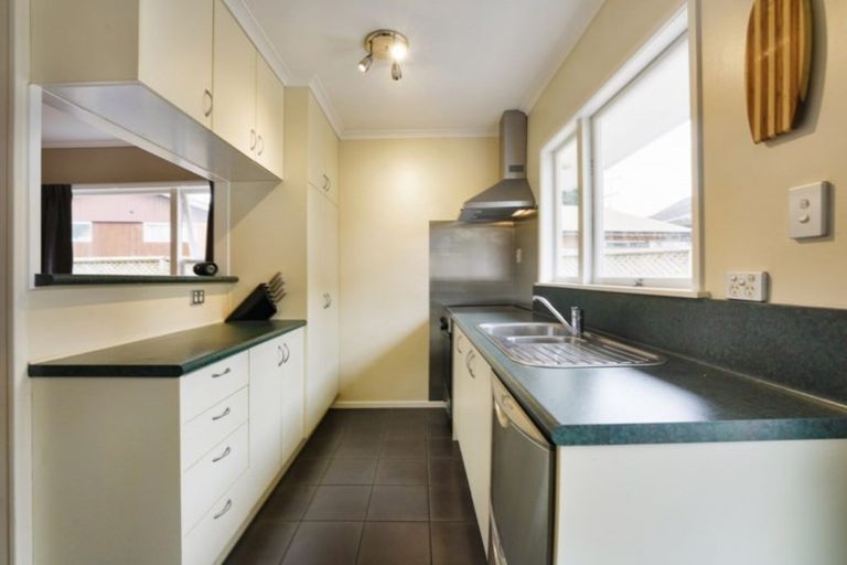 Photo of property in 18 La Perouse Street, Botany Downs, Auckland, 2010