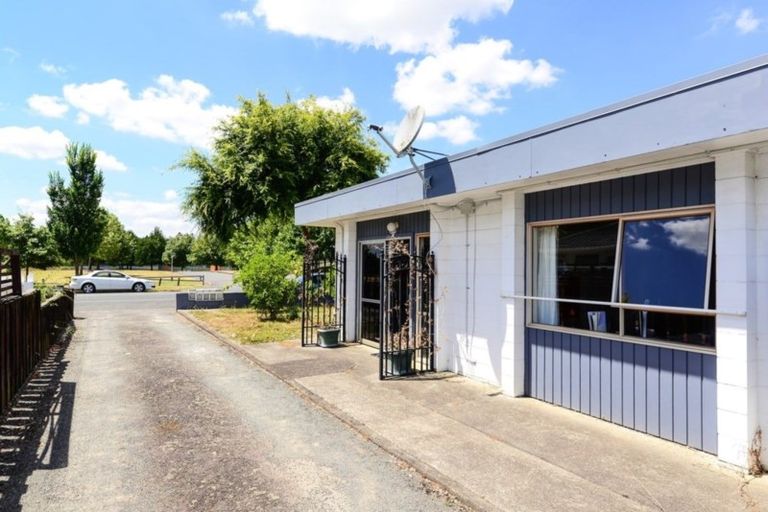 Photo of property in 1/875 Heaphy Terrace, Claudelands, Hamilton, 3214