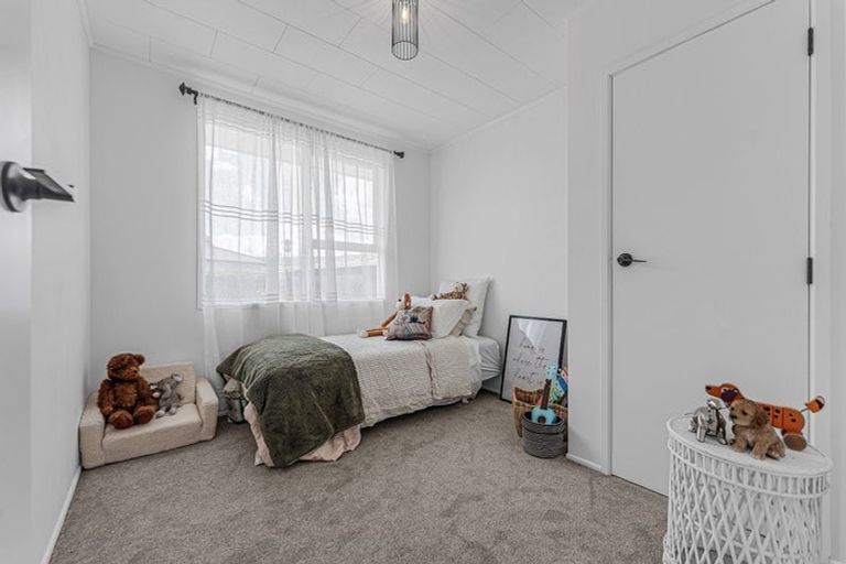 Photo of property in 19 Ben Lora Place, Mangere East, Auckland, 2024