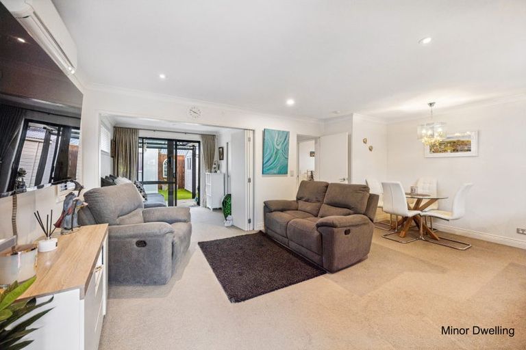 Photo of property in 14 Kahika Grove, Huapai, Kumeu, 0810