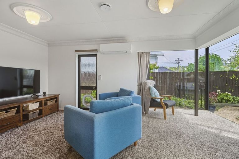Photo of property in 33a Hargest Crescent, Saint Kilda, Dunedin, 9012