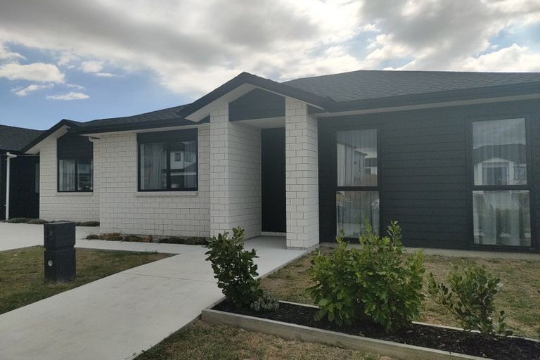Photo of property in 2 Lavey Road, Flat Bush, Auckland, 2019