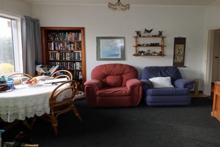 Photo of property in 68 Conway Road, Eltham, 4322