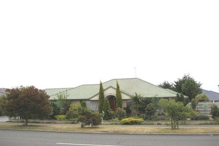 Photo of property in 91 Broadhaven Avenue, Parklands, Christchurch, 8083