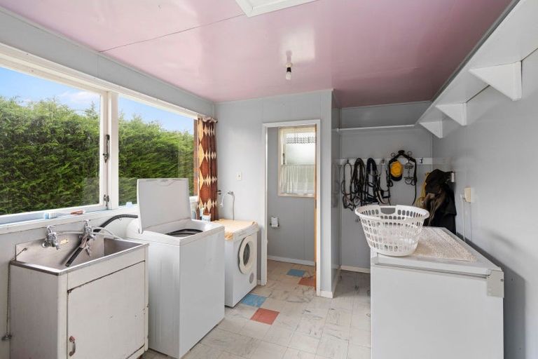 Photo of property in 194 Muhunoa Road East, Ohau, Levin, 5570