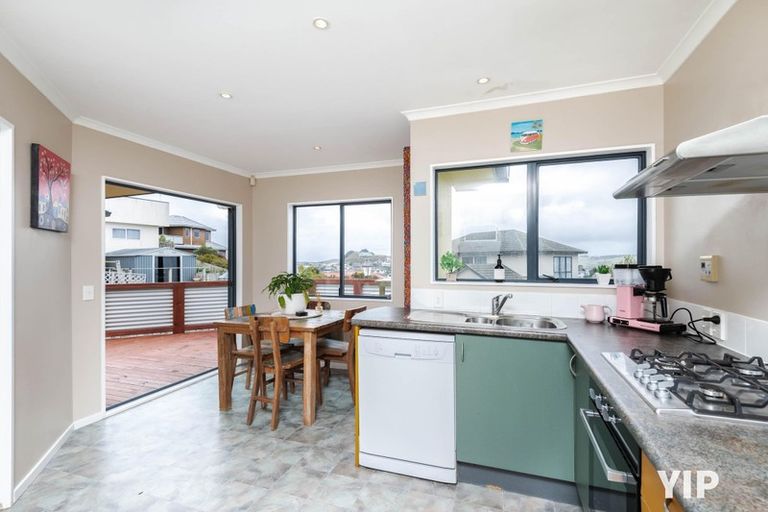 Photo of property in 15 Tolhurst Street, Johnsonville, Wellington, 6037