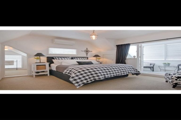 Photo of property in 8 Forrest Hill Road, Forrest Hill, Auckland, 0620