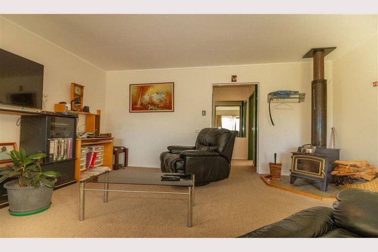 Photo of property in 5 Martin Place, Ohakune, 4625