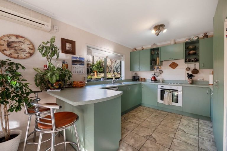 Photo of property in 5 Oteki Park Drive, Welcome Bay, Tauranga, 3112