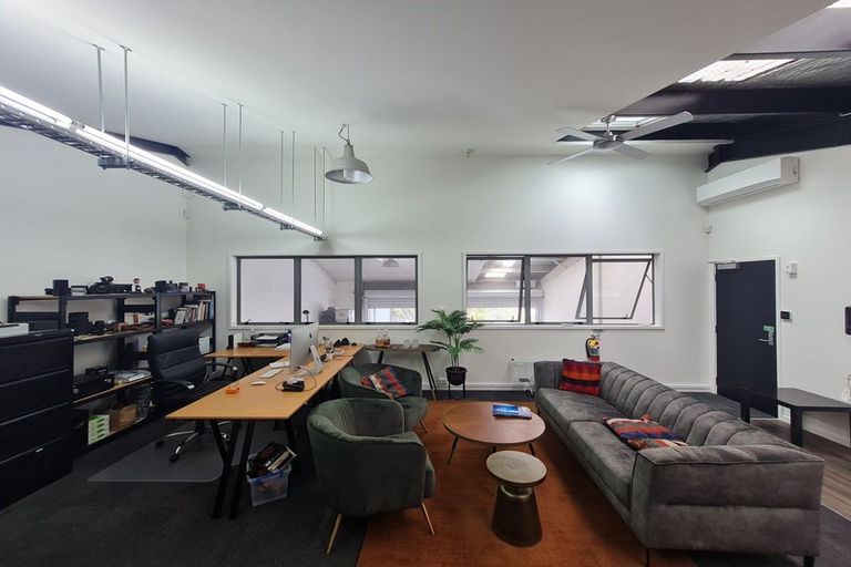 Photo of property in A/400 Great North Road, Grey Lynn, Auckland, 1021