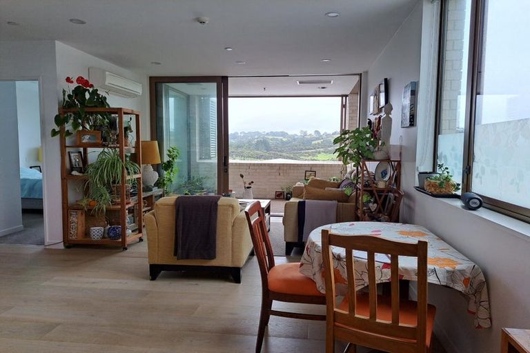 Photo of property in 305/167 Glenvar Ridge Road, Long Bay, Auckland, 0630