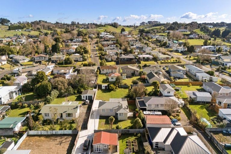 Photo of property in 84 Lethbridge Street, Feilding, 4702