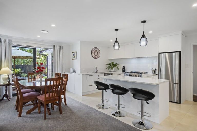 Photo of property in 130 Lisle Farm Drive, Pukekohe, 2120