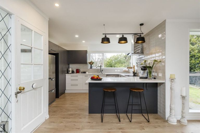 Photo of property in 23b Pahiatua Street, Hokowhitu, Palmerston North, 4410