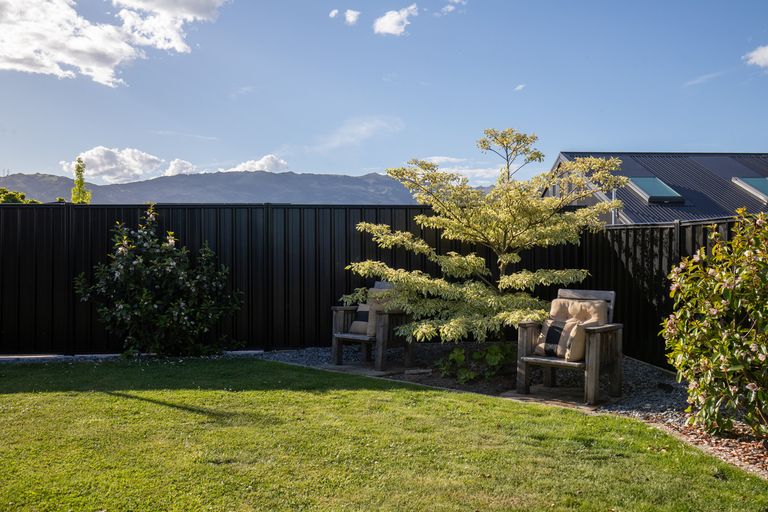 Photo of property in 16 Willoughby Place, Clyde, 9330