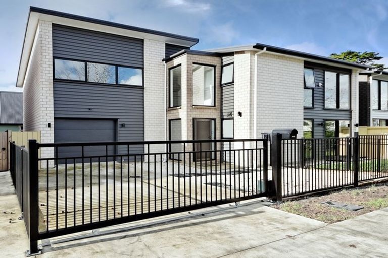 Photo of property in 46b Willerton Avenue, New Lynn, Auckland, 0600