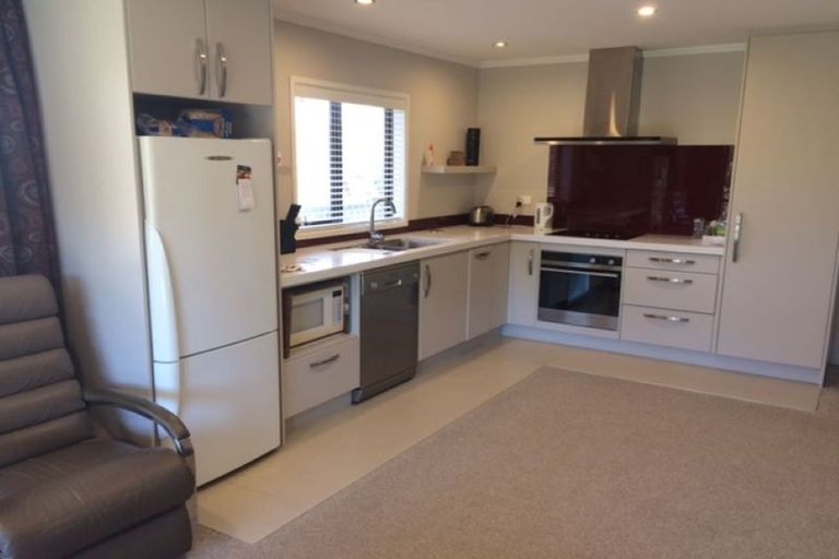 Photo of property in 14a Gracechurch Drive, Flat Bush, Auckland, 2016