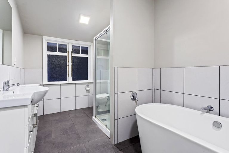 Photo of property in 11 Westenra Terrace, Cashmere, Christchurch, 8022