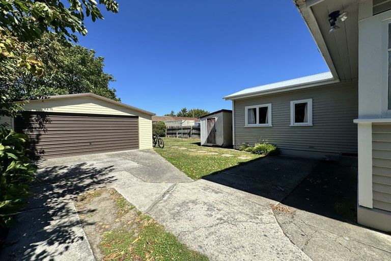 Photo of property in 6 Nortons Road, Avonhead, Christchurch, 8042