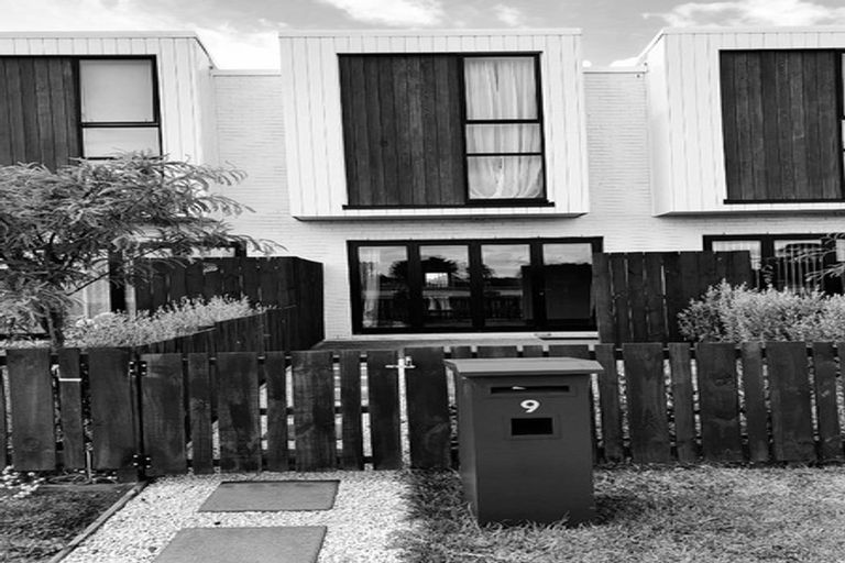 Photo of property in 9 Walsh Road, Papakura, 2110