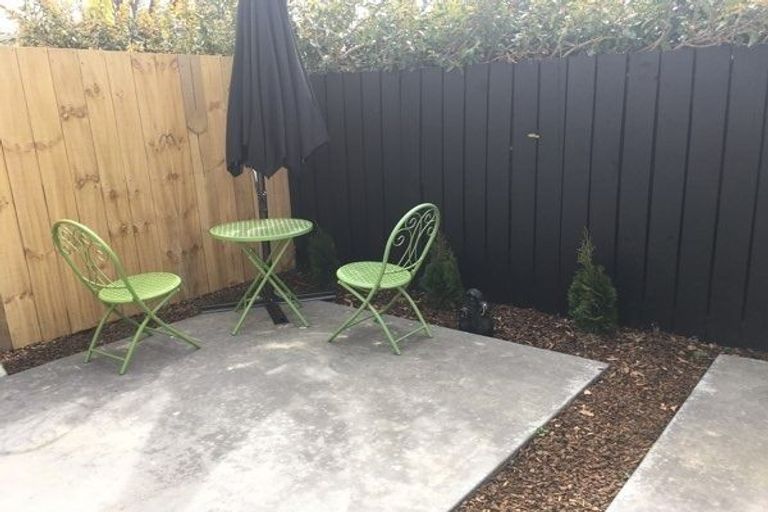 Photo of property in 17/10 Burrows Place, Frankton, Hamilton, 3204