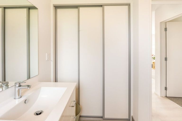 Photo of property in 42 Pourewa Street, Te Kauwhata, 3710