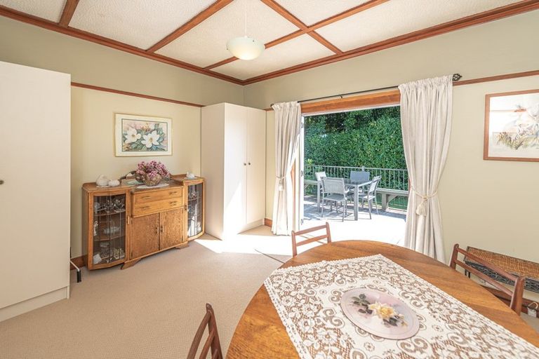 Photo of property in 110 Weraroa Road, Waverley, 4510