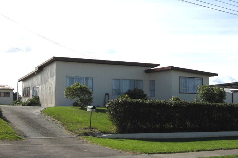 Photo of property in 46 Matai Street, Castlecliff, Whanganui, 4501