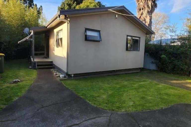 Photo of property in 3 Bernard Street, Papatoetoe, Auckland, 2025