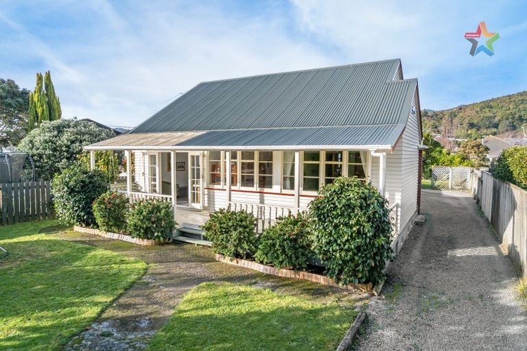 Photo of property in 12 Purser Grove, Fairfield, Lower Hutt, 5011