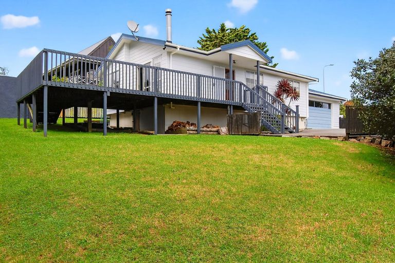 Photo of property in 16 Puawai Street, Kaiwaka, 0573