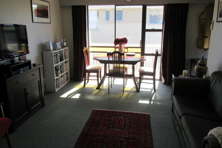 Photo of property in 5a Rugby Street, Waimate, 7924