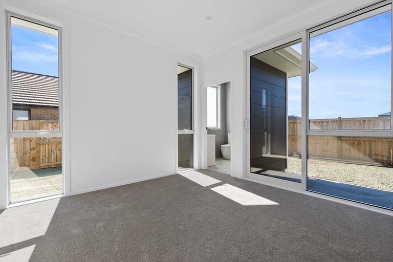 Photo of property in 18 Murray Ward Drive, Te Kauwhata, 3710