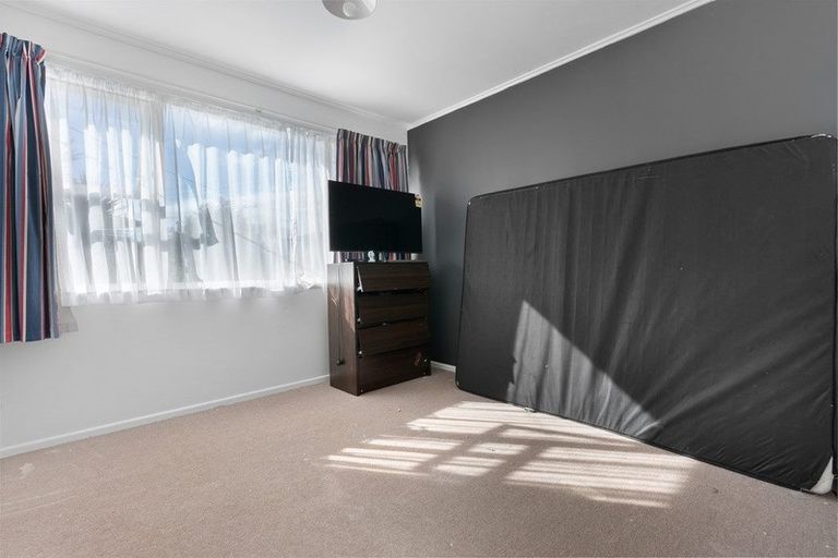 Photo of property in 76 Cargill Street, Papakura, 2110