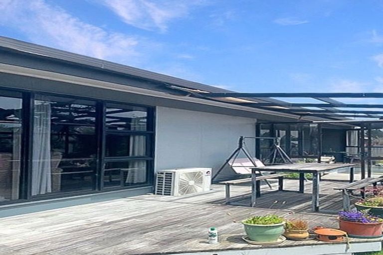 Photo of property in 20 Toia Street, Marton, 4710