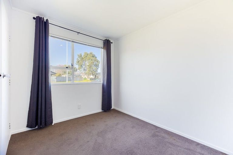 Photo of property in 22 Cypress Grove, Paraparaumu, 5032