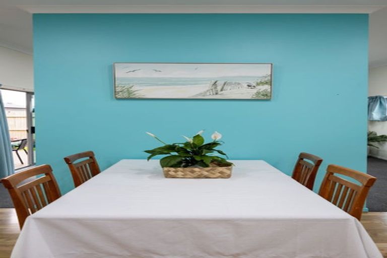 Photo of property in 27a Kenney Crescent, Fairfield, Hamilton, 3214