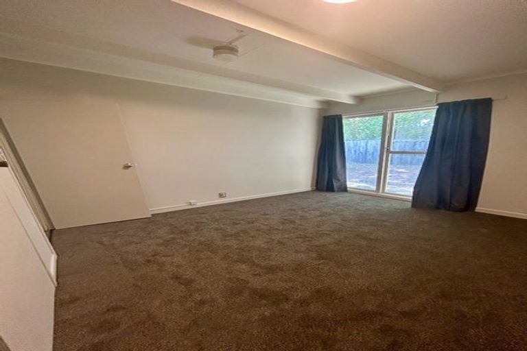 Photo of property in 1/17 Glengarry Road, Glen Eden, Auckland, 0602