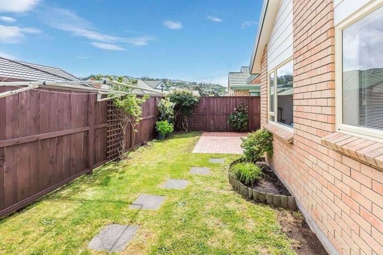 Photo of property in Miramar Villas, 23/3 Byron Street, Miramar, Wellington, 6022