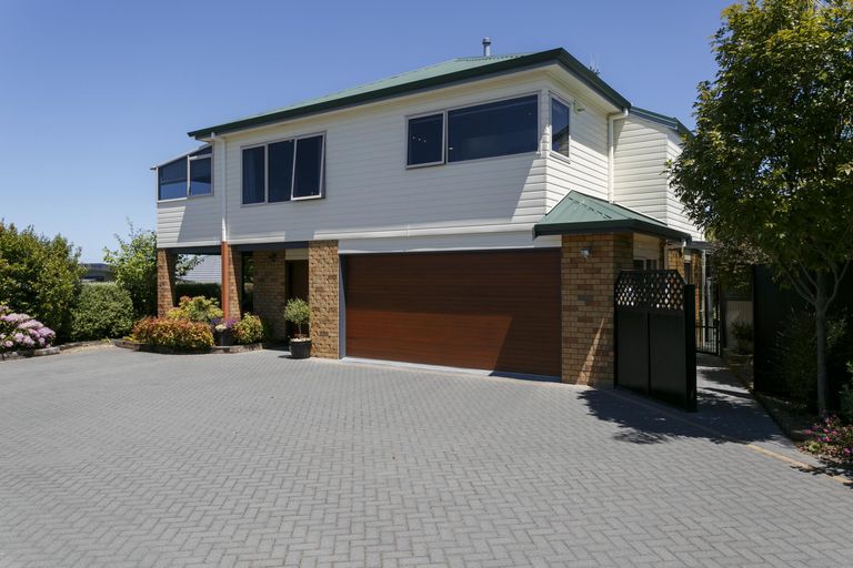 Photo of property in 24 Luberon Way, Nukuhau, Taupo, 3330